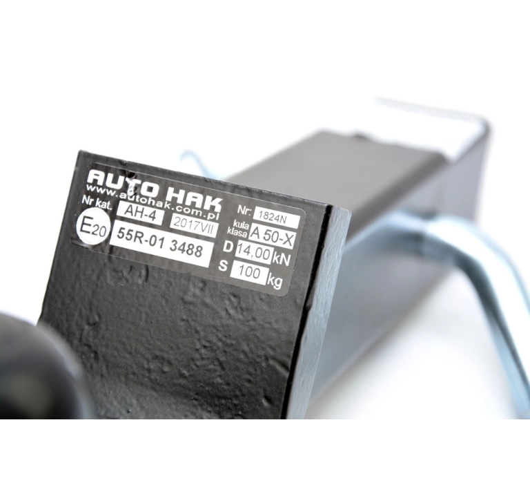 Adapter usa kula z przetyczką Autohak AH-4