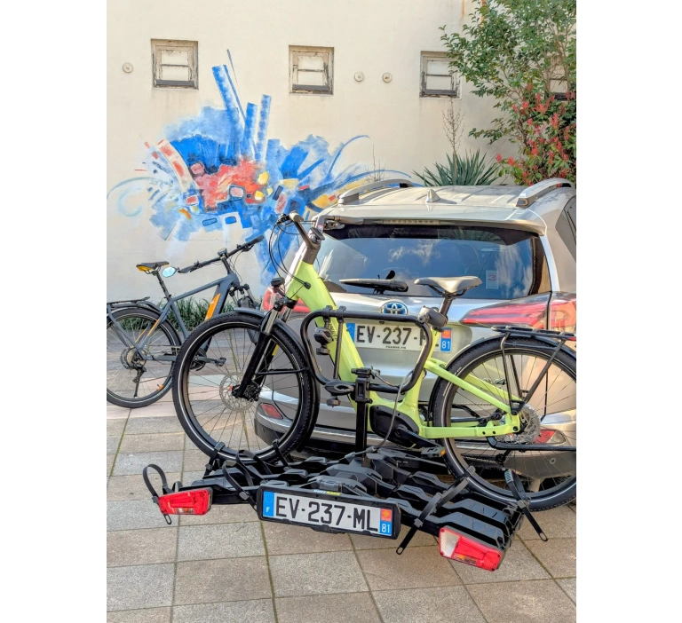 Bagażnik na hak dla 3 rowerów BuzzRack Scorpion PRO 3 | E-BIKE