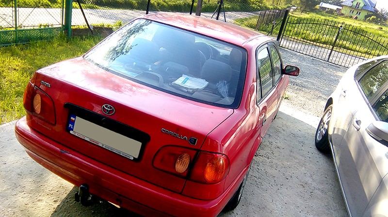 Montaż haka holowniczego Toyota Corolla
